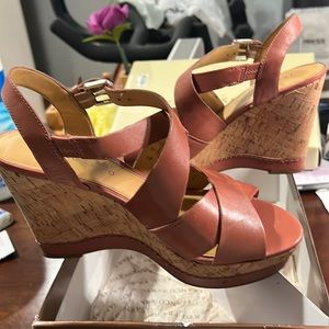 COPY - Franco Sarto wedge 🔥